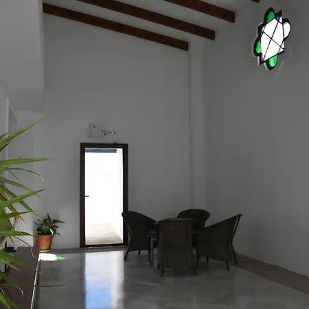 Dona Lola Marina Guest house