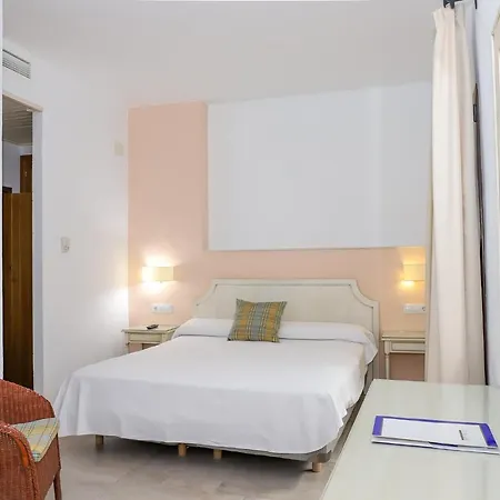 Dona Lola Marina Guest house